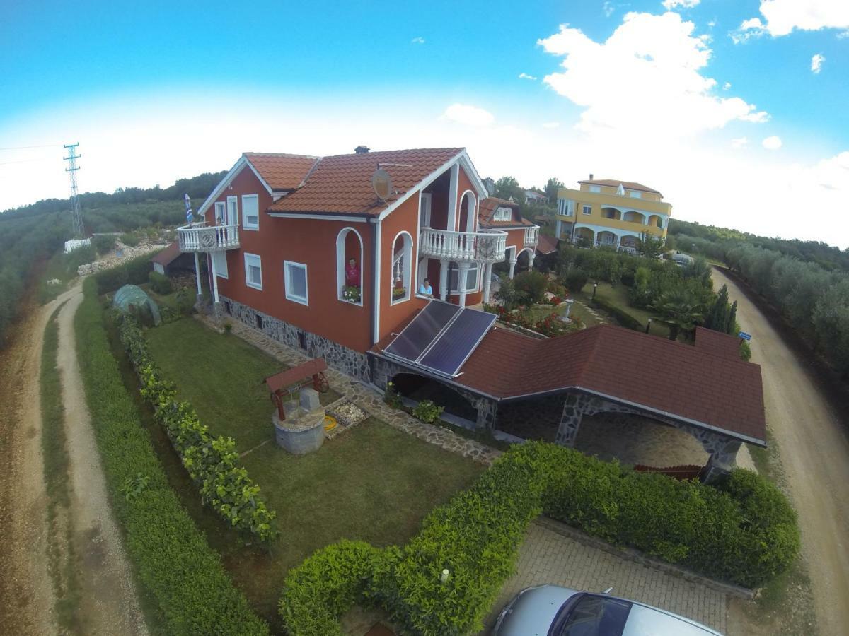 Apartma Jelka Novigrad Istria Esterno foto
