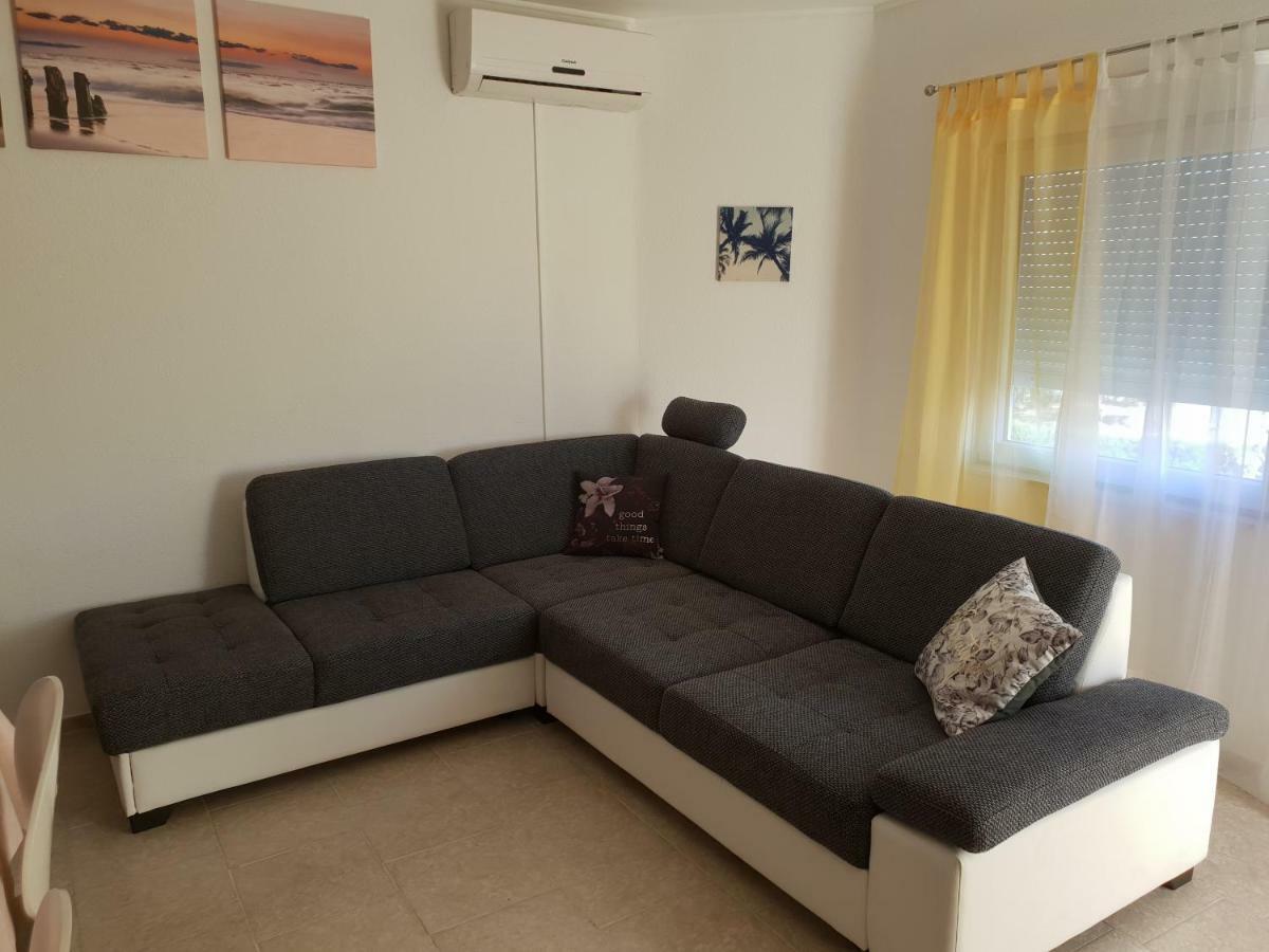 Apartma Jelka Novigrad Istria Esterno foto